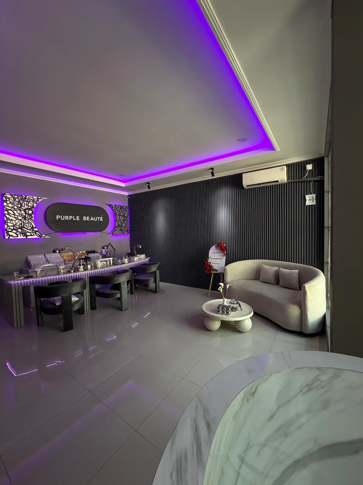 Suasana area treatment Purple Beauté