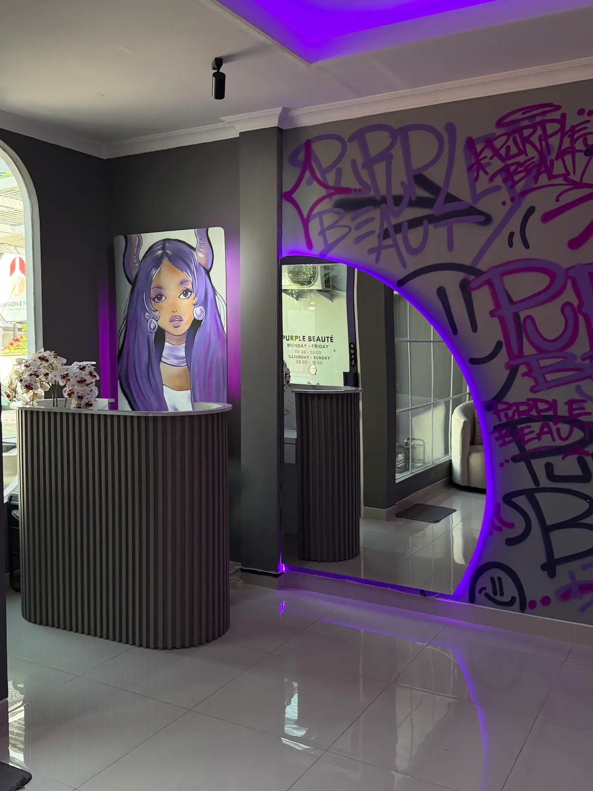 Suasana area treatment Purple Beauté